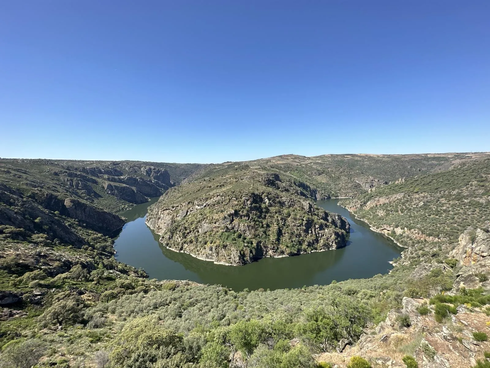Mirador de la Peña del Cura en Pinilla de Fermoselle sobre el Duero