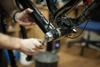 Kit de Reparación de Pinchazos para Bicicleta con Parches y Pegamento